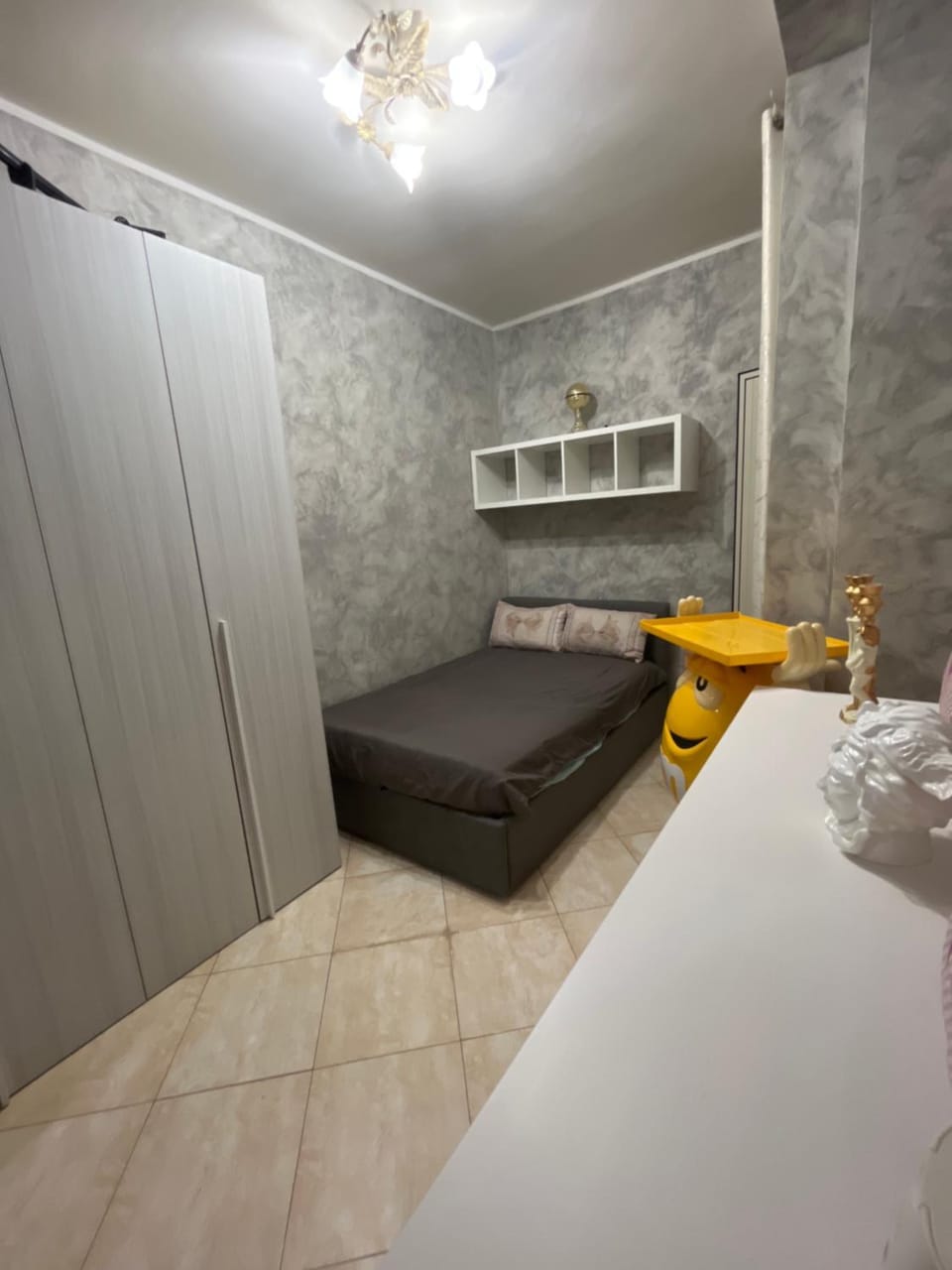 Bedroom, wardrobe