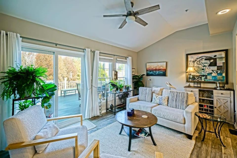 Townhomes of Providence - 4 John Hall Dr House in Ocean View