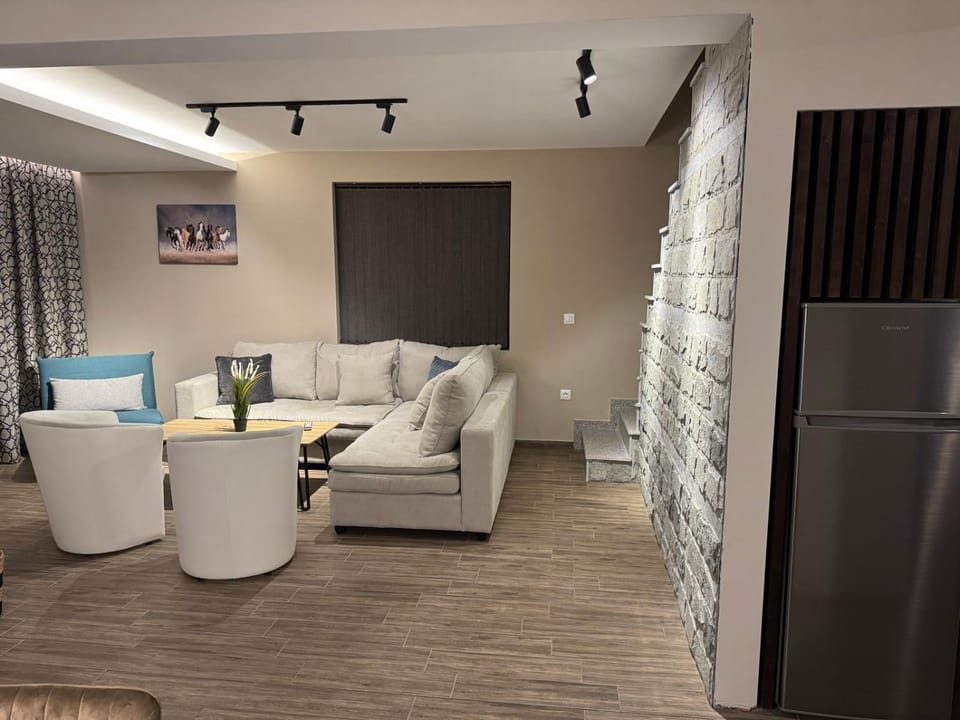 Communal lounge/ TV room, Living room