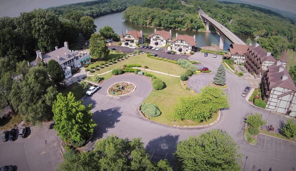 Bavarian Inn Hotel in Shepherdstown