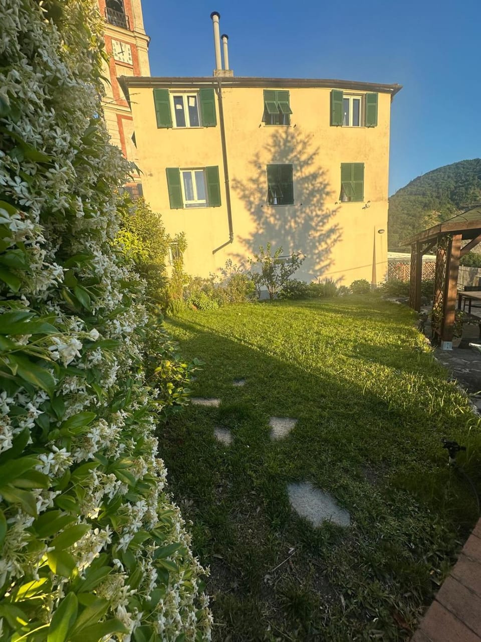 Property building, Garden