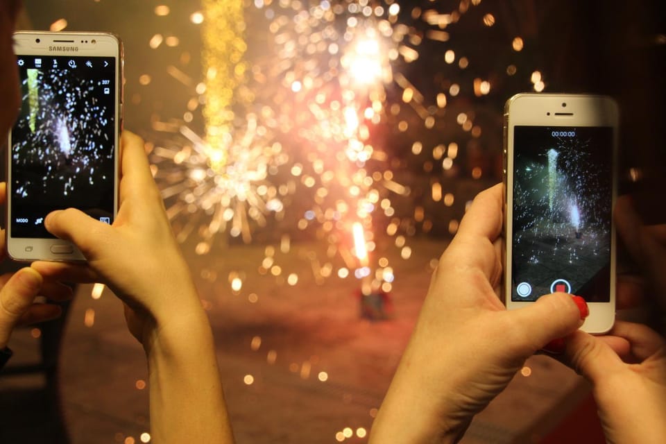 Activities, Decorative detail, Entertainment