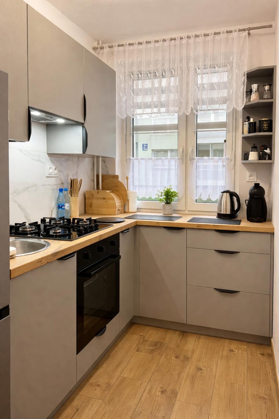 Kitchen or kitchenette, kitchen