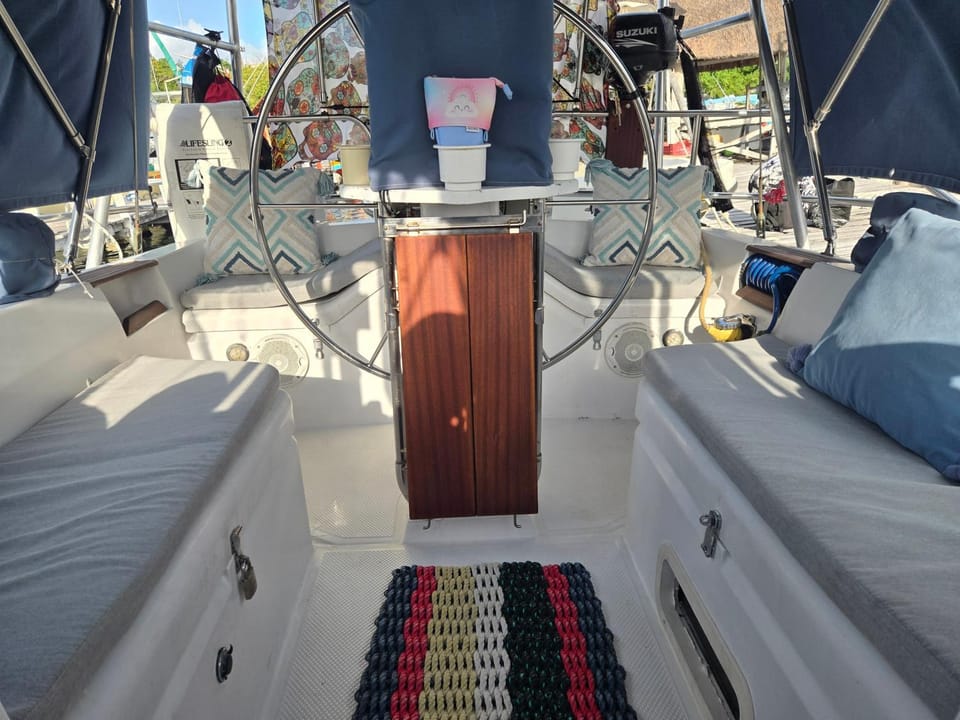Sisu sail&stay Docked boat in Isla Mujeres
