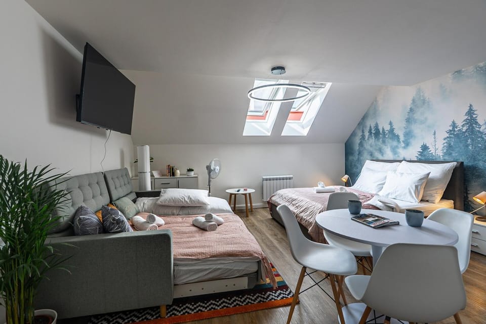 Cozy Forest Studio - Calm - Central - Stylish Apartment in Prague