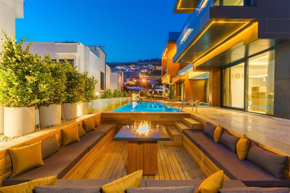 Night, Seating area