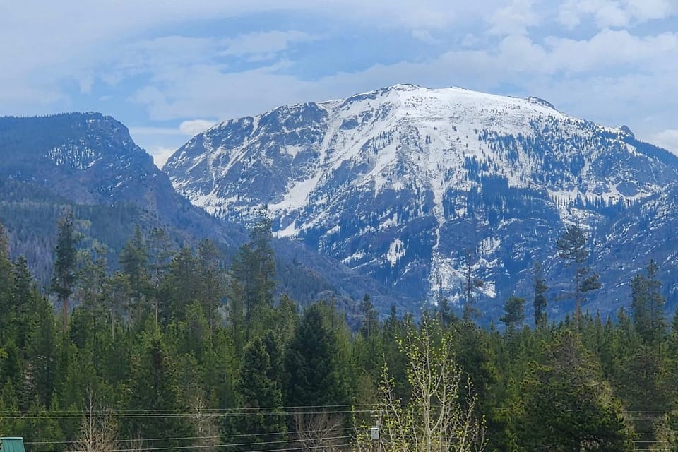 Rocky Mtn-View Retreat! Walk to Dtwn Grand Lake House in Grand Lake
