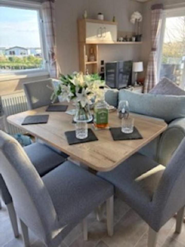 Honey's Retreat Apartment in England