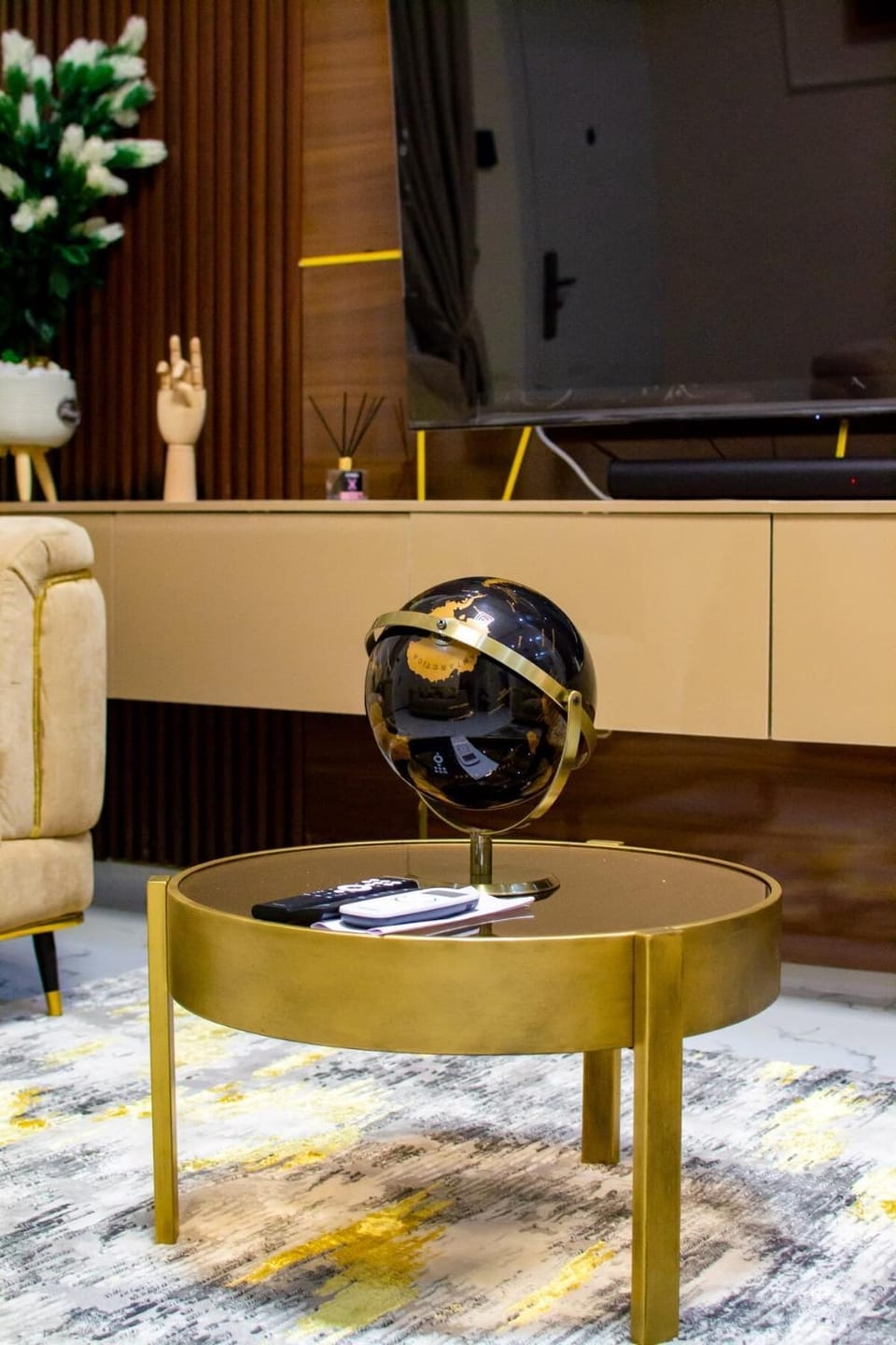 Living room, Seating area