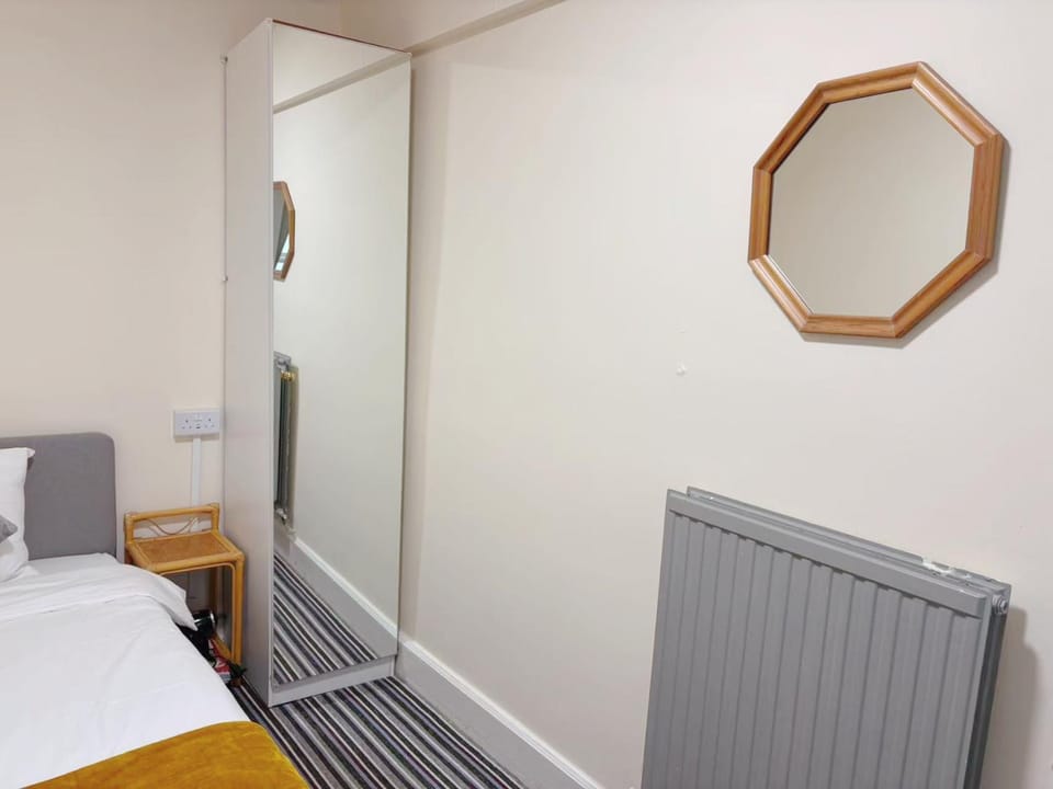 Bedroom, wardrobe