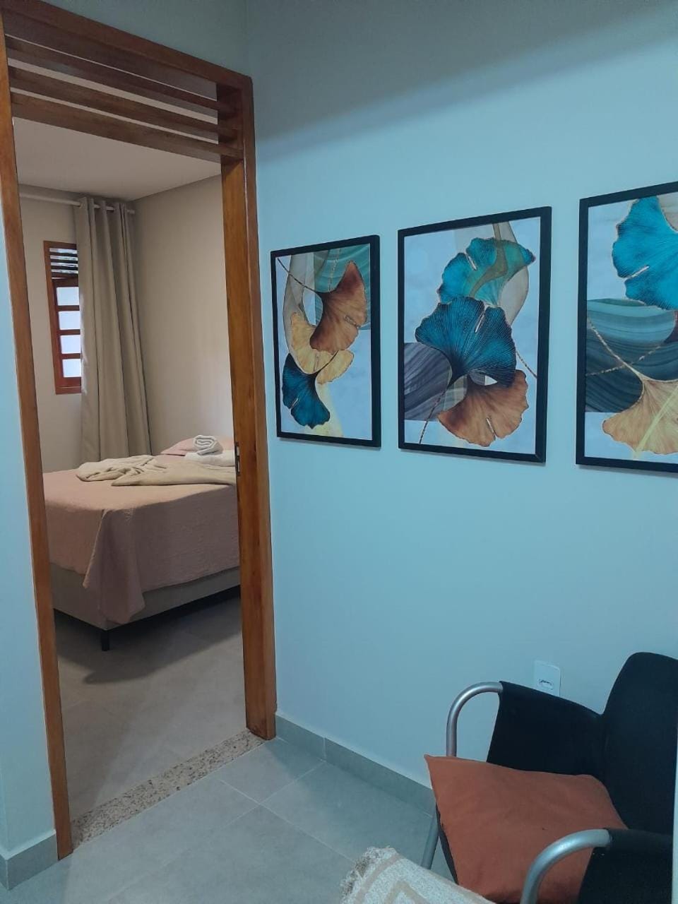 Photo of the whole room