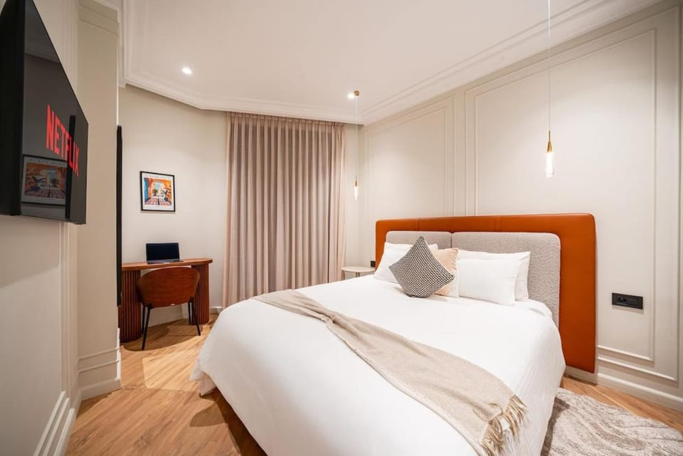 Bed, Bedroom