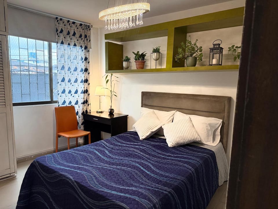 Habitación privada en Tequendama con baño - Cerca a clínicas Vacation rental in Cali