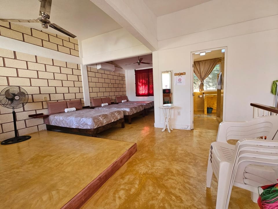 Alojamiento El Dorado House in State of Guerrero