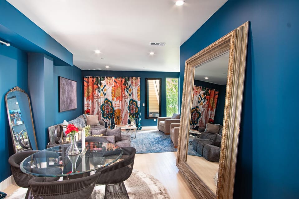 Emerald Garden at Case Collective Vacation rental in Toluca Lake