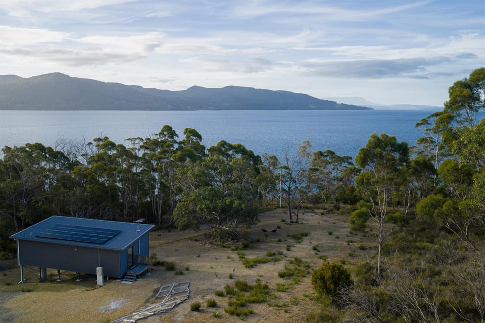 Property building, View (from property/room), View (from property/room), Garden view, Landmark view, Sea view, Street view