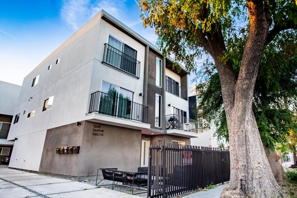 Atelier Verde At Case Collective Vacation rental in North Hollywood