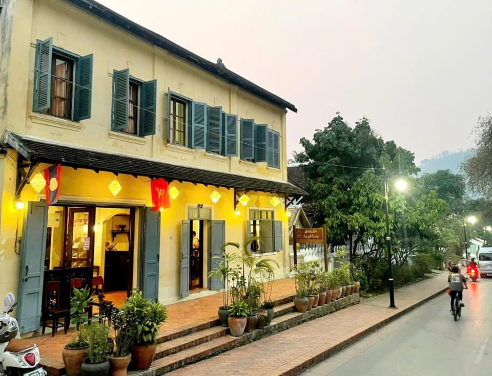 Property building, Street view