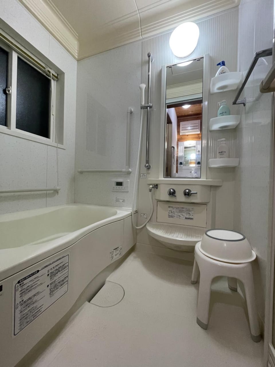 Shower, Hot Tub, Bathroom