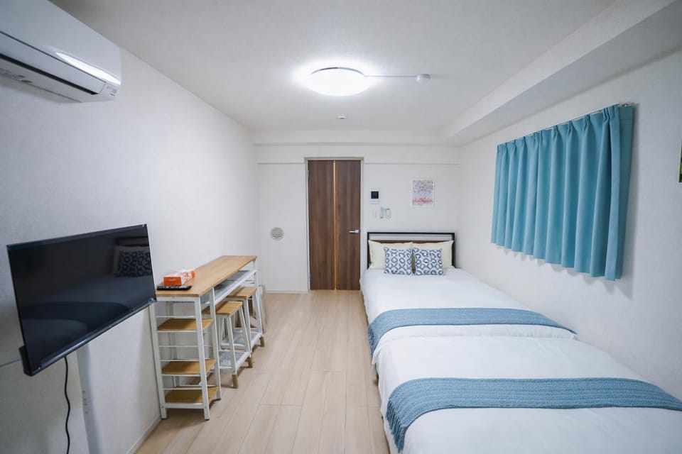 Bed, TV and multimedia, Photo of the whole room, Bedroom, bunk bed, air conditioner