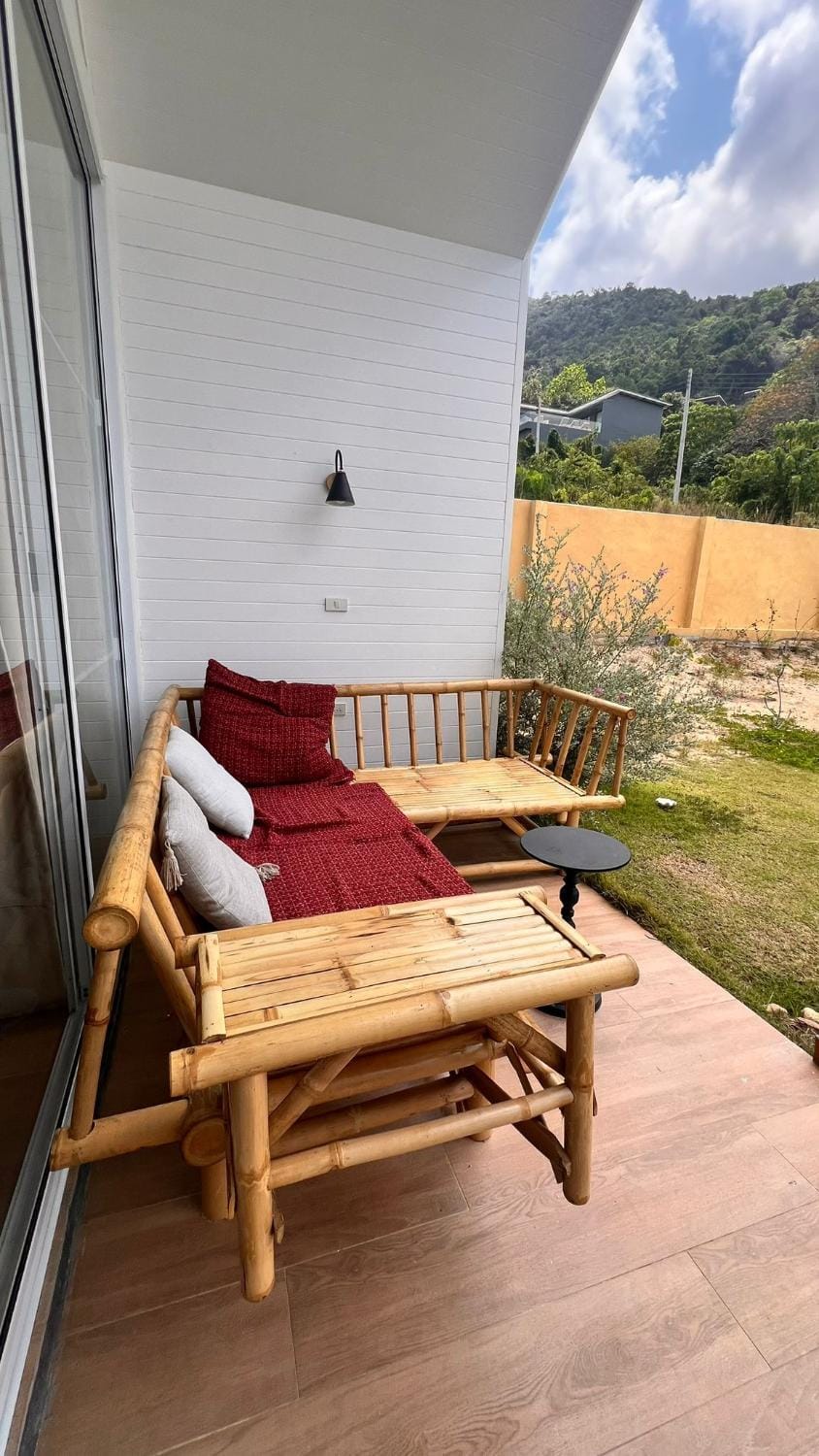 Baan kratay House in Ban Tai