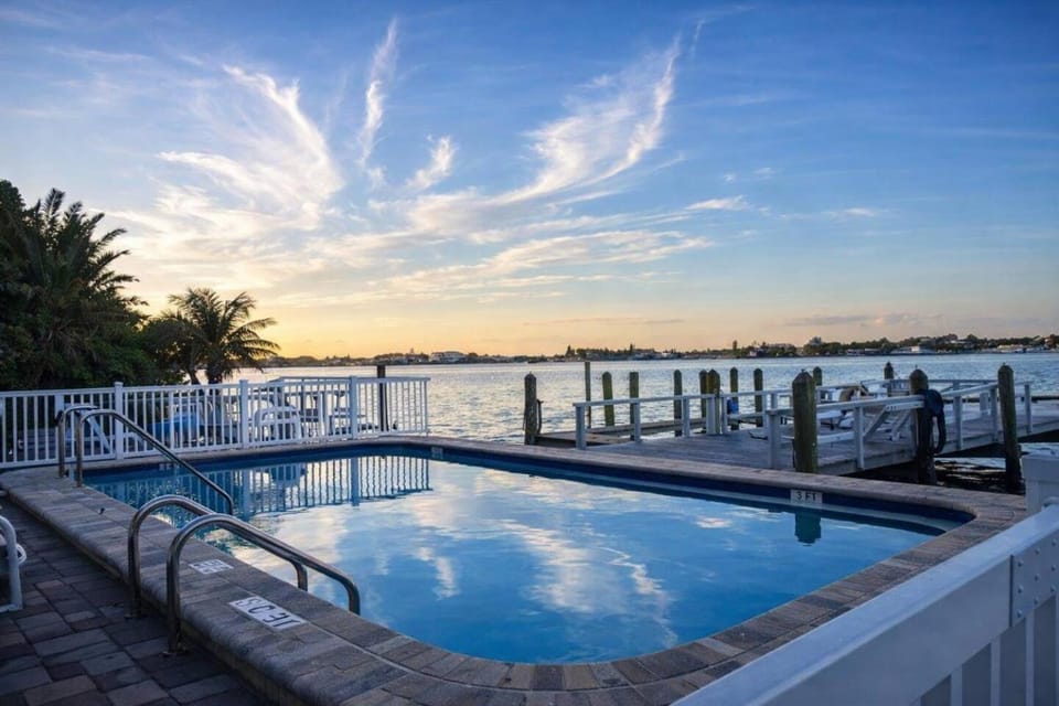 Waterfront Condo with Boat & Fishing Dock Apartment in Treasure Island