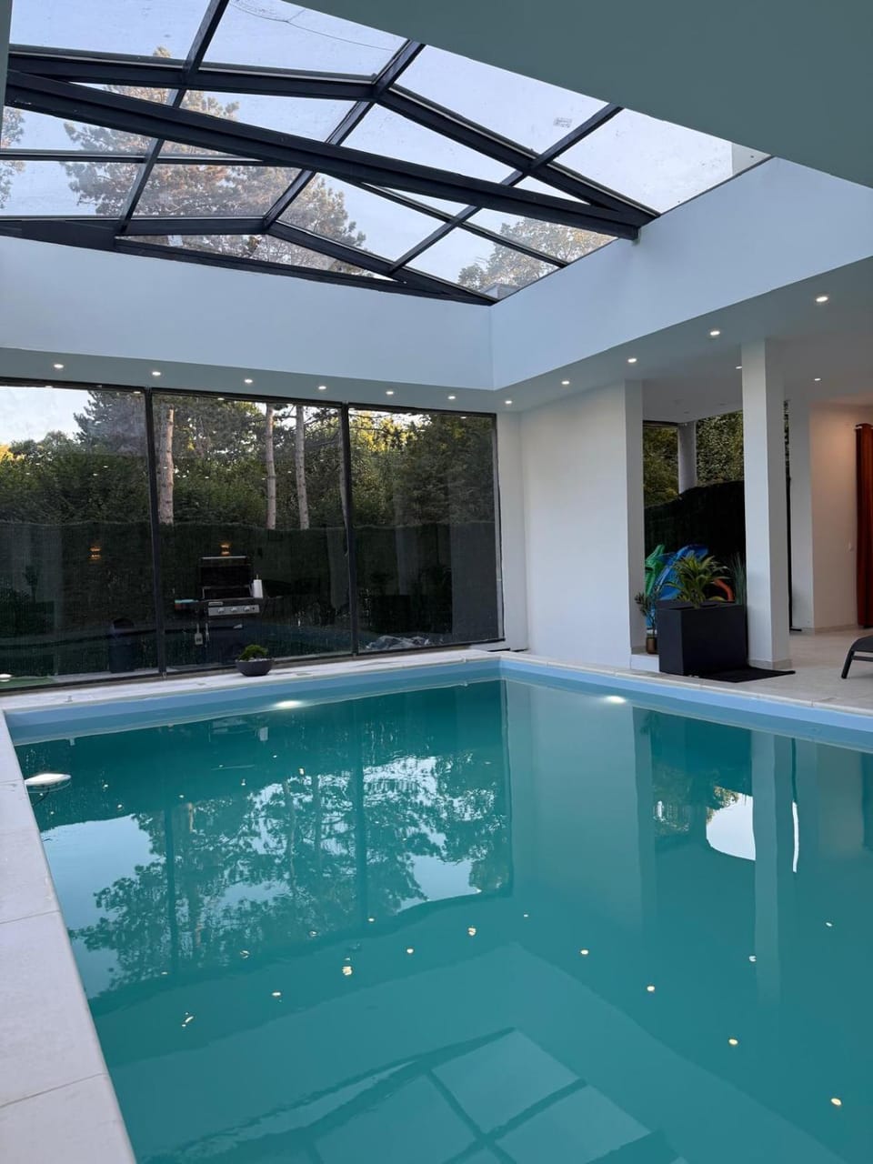 Sublime LOFT PISCINE Intérieure VERSAILLES Apartment in Versailles