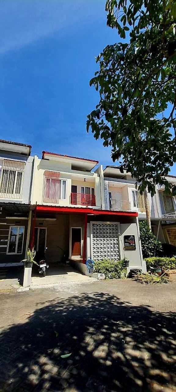 Rens Villa 4KamarTidur dikota Batu Villa in Batu