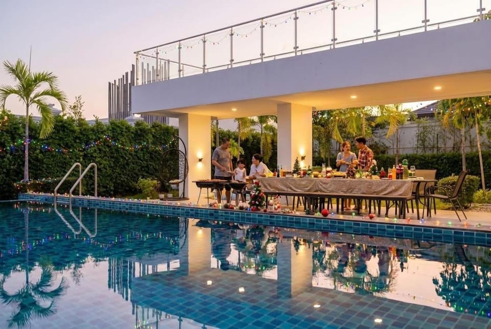 Holiday villa near Pattaya Elephant Village Villa in Pattaya City