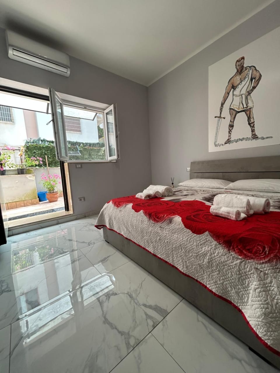 Bed, View (from property/room), Photo of the whole room, Bedroom, towels
