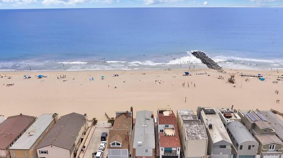 3903 Seashore A - Location! On The Beach House in Balboa Peninsula