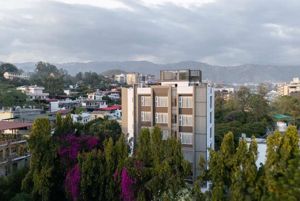 Property building, Facade/entrance, Day, Mountain view