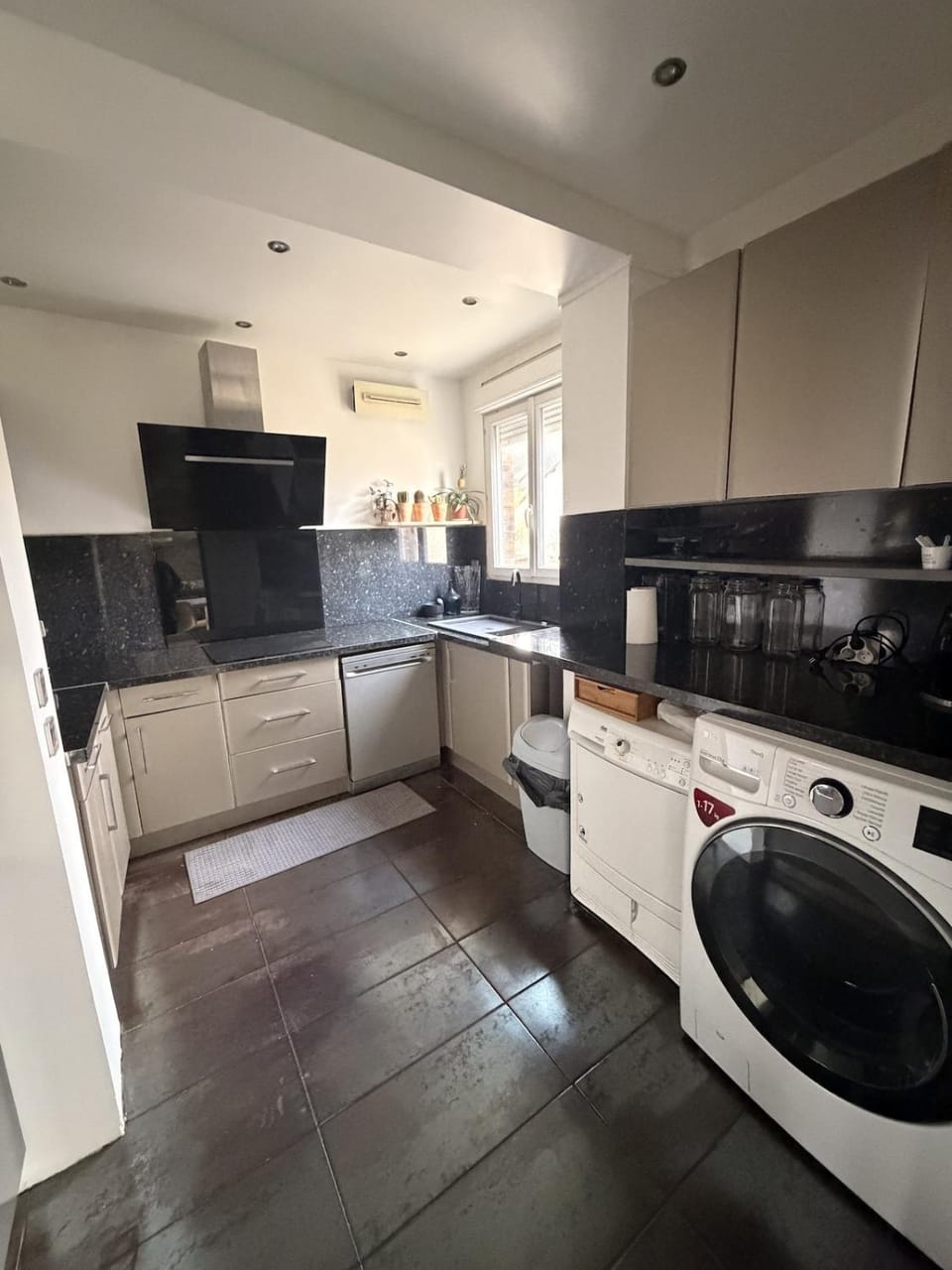 Kitchen or kitchenette, kitchen