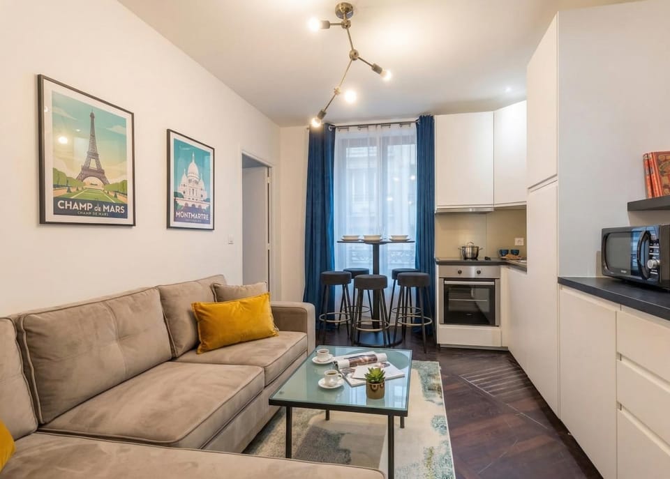 1BR Foch Chalgrin Apartment in Paris