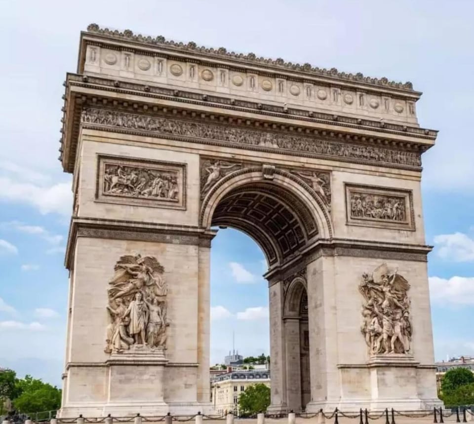 1BR Foch Chalgrin Apartment in Paris