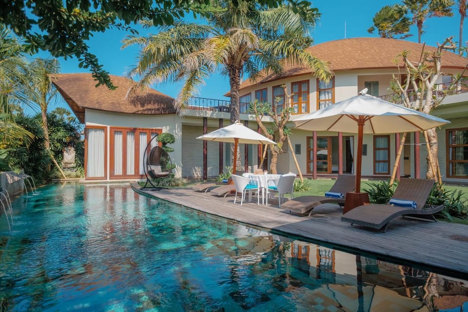 Swimming pool, Swimming pool