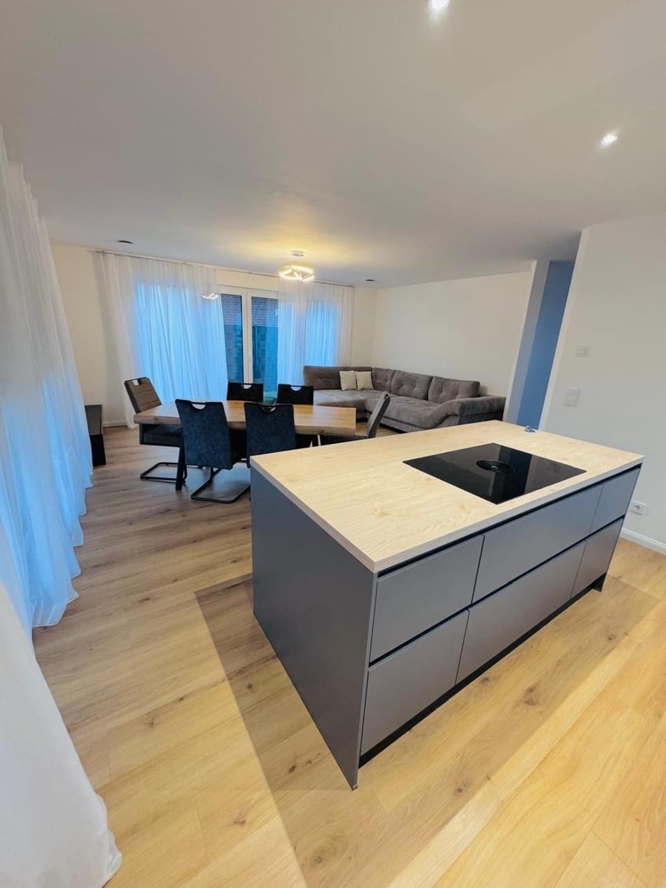 Beautiful house with 3 bedrooms, garden, parking Apartment in Hamburg