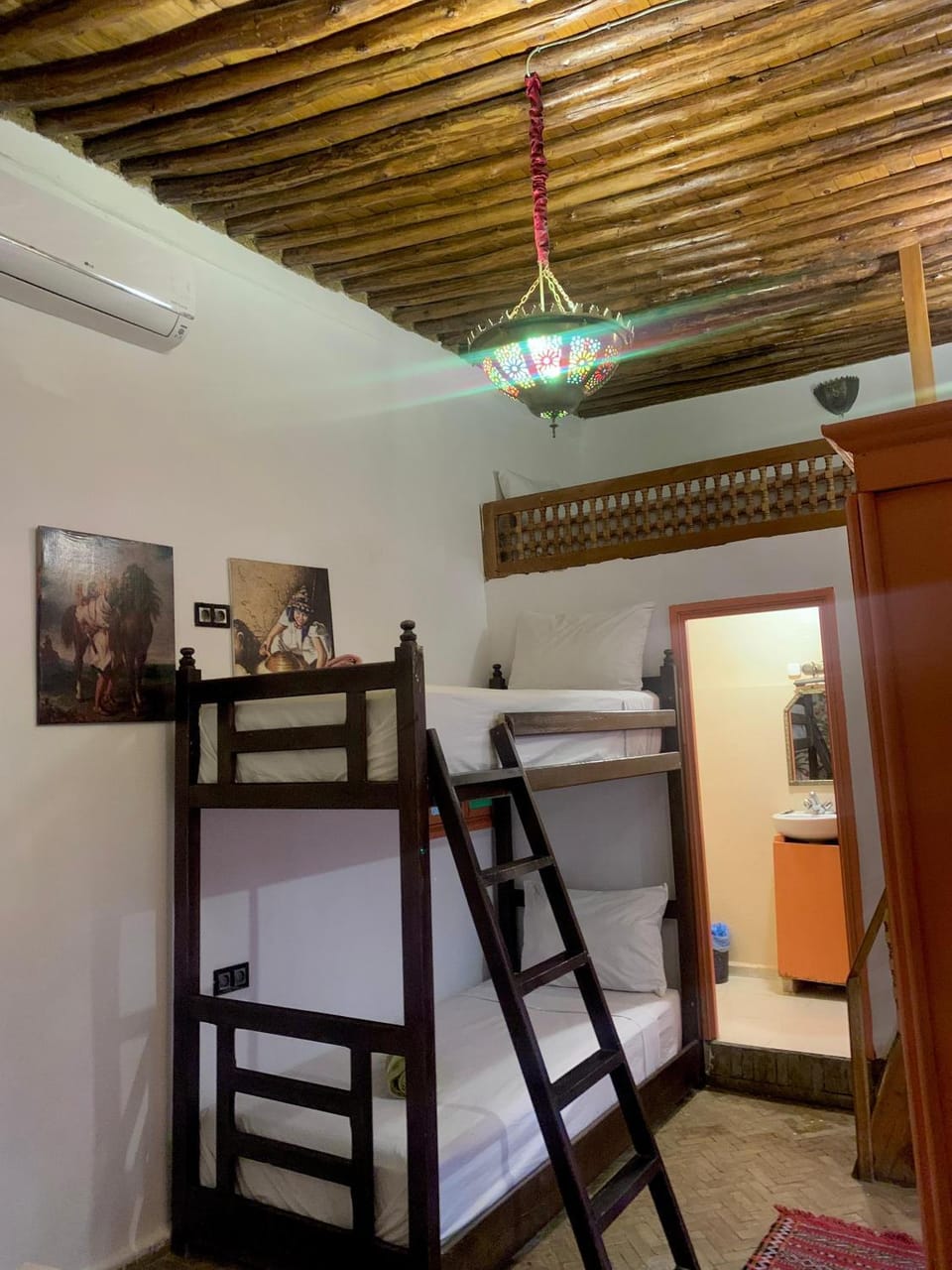 Bed, Photo of the whole room, Bedroom, bunk bed