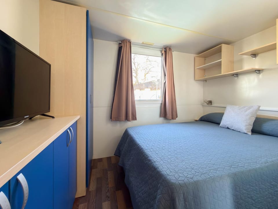 Camping Costa Dorada Bungalow Victoria House in Maresme