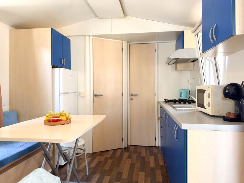 Camping Costa Dorada Bungalow Victoria House in Maresme
