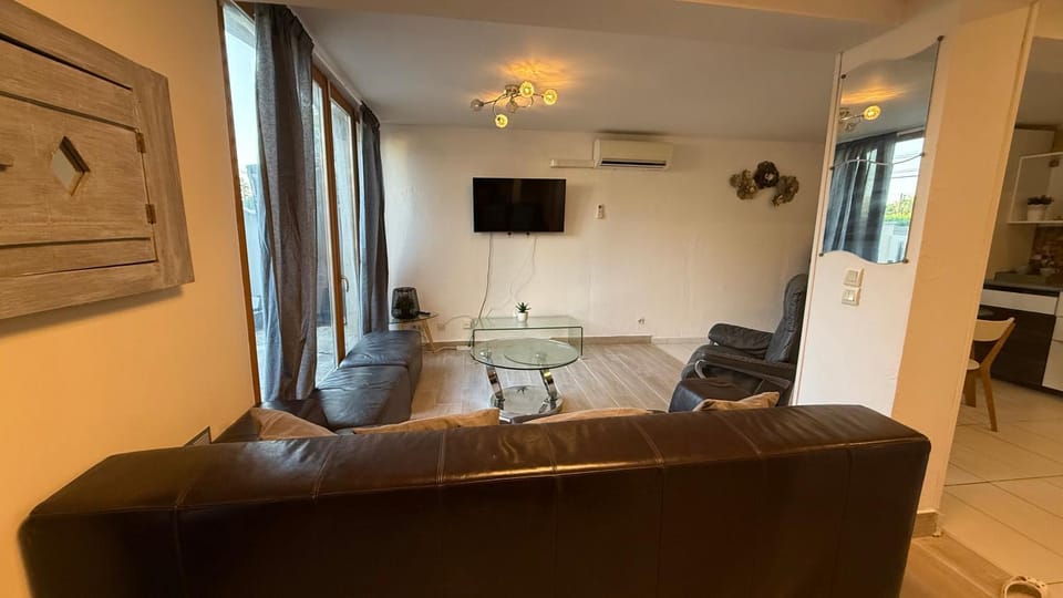 La Brise 2 chambres Apartment in Hyères