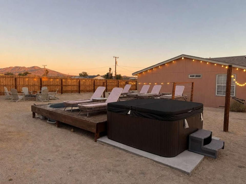 Day, Natural landscape, Hot Tub, Mountain view