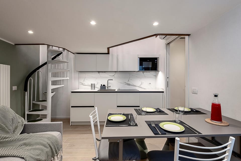 Photo of the whole room, Dining area, furniture, heating, internet, microwave, kitchen, air conditioner