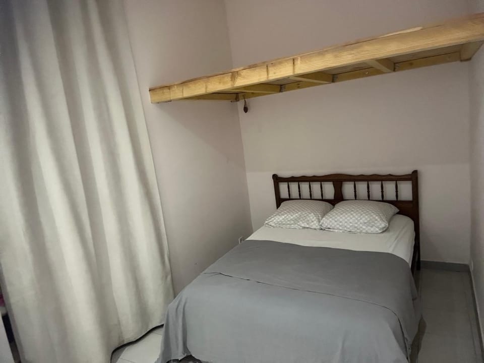 Godin P2 3eme etage Apartment in Nimes