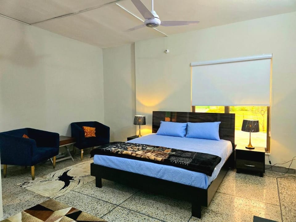 Ivory Door Suite, Islamabad Apartment in Islamabad Capital Territory
