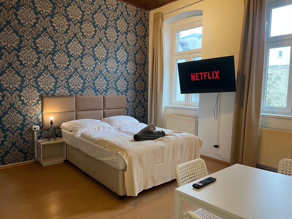 Bed, Bedroom
