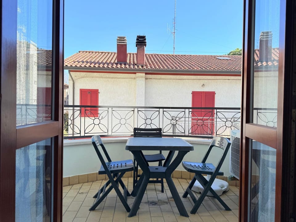 RP08 - Cesenatico, trilocale con balcone e garage vicino al mare Apartment in Cesenatico