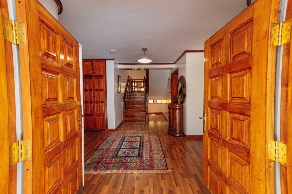 Karen Crown 5BR Villa Villa in Nairobi