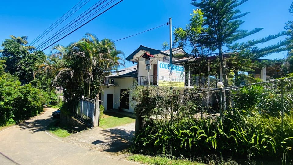 Cool Breeze Guest Inn Diyathalawa Bed and Breakfast in Uva Province, Sri Lanka