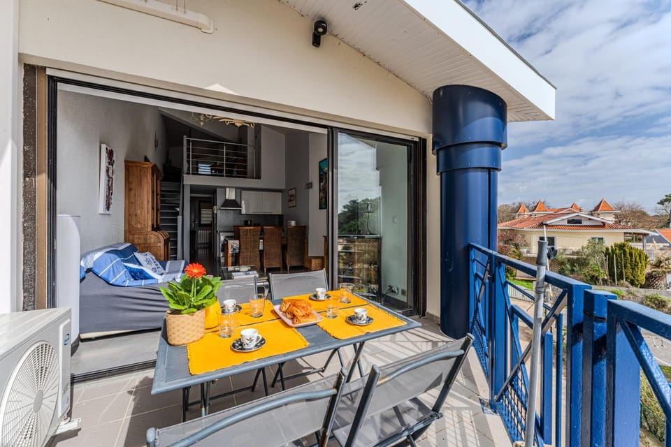 View (from property/room), Dining area
